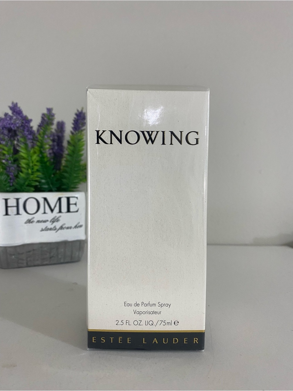 Estée Lauder Knowing Eau De Parfum Spray, 2.5 OZ / 75 ML, New And Sealed